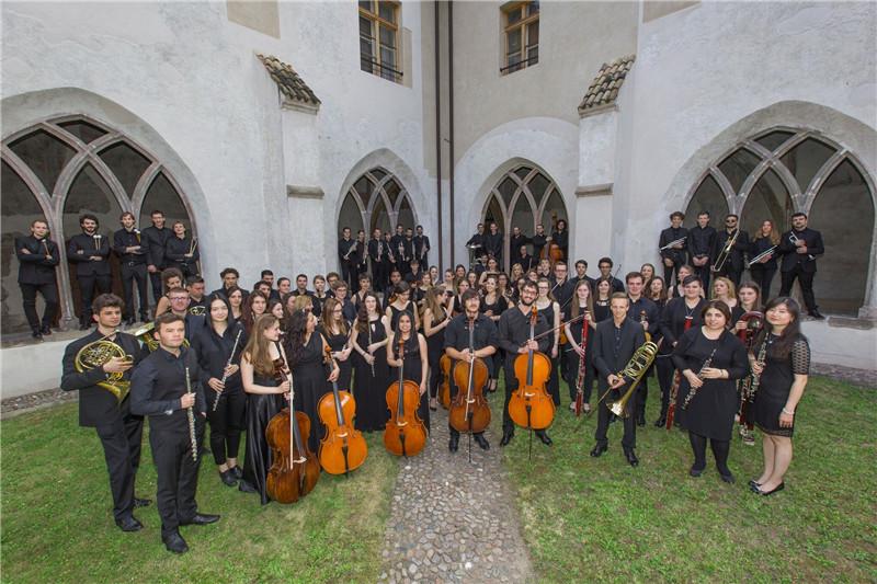 博爾扎諾“克勞迪奧·蒙特威爾地”音樂學(xué)院（CONSERVATORIO di BOLZANO 