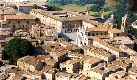 意大利烏爾比諾“卡爾洛·波”大學(xué)大學(xué)（Università degli Studi di Urbino Carlo Bo） 長青藤海外
